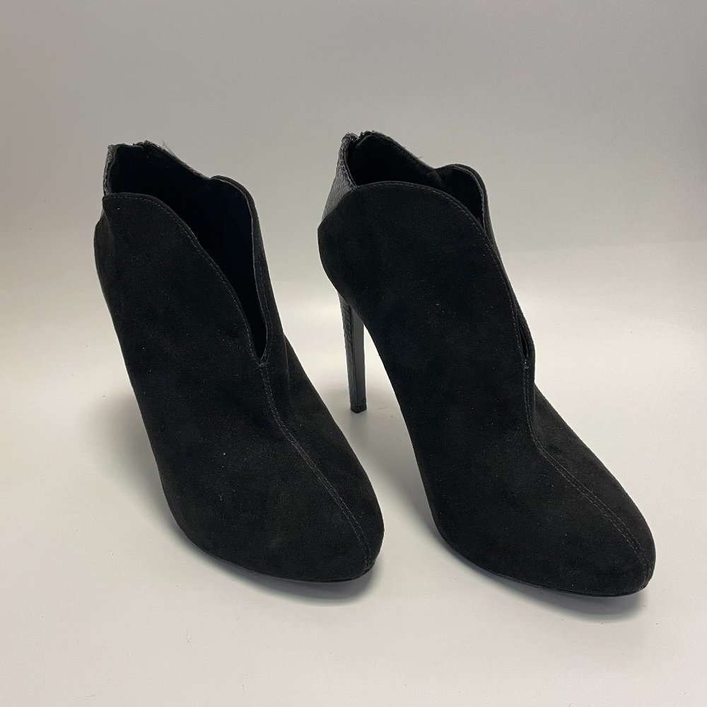 Nine West Women's Black Faux Suede Leather Nerra Heeled Ankle Booties